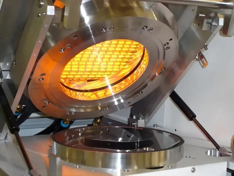 Aluminum reflector for IR lamp